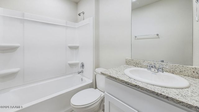 133 Lake Ridge Drive, Broussard, LA 70518