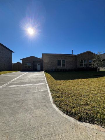 2607 Piemonte Avenue Cir, Spring, TX 77388