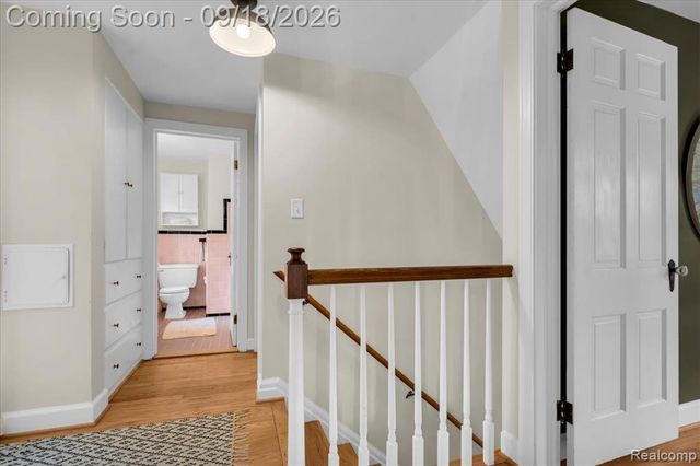 27250 Santa Barbara Drive, Lathrup Village, MI 48076
