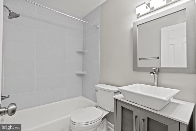 1110 CHISWELL LN, Silver Spring, MD 20901