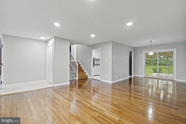 1110 CHISWELL LN, Silver Spring, MD 20901