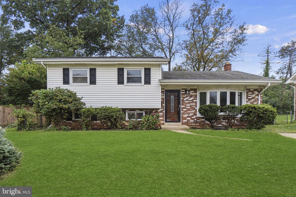 1110 CHISWELL LN, Silver Spring, MD 20901