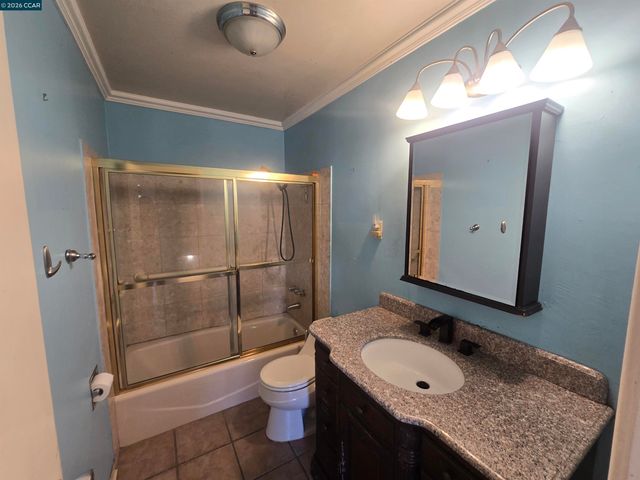 1525 Day Ave E, San Mateo, CA 94403