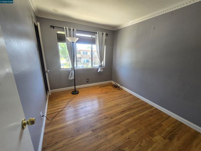 1525 Day Ave E, San Mateo, CA 94403