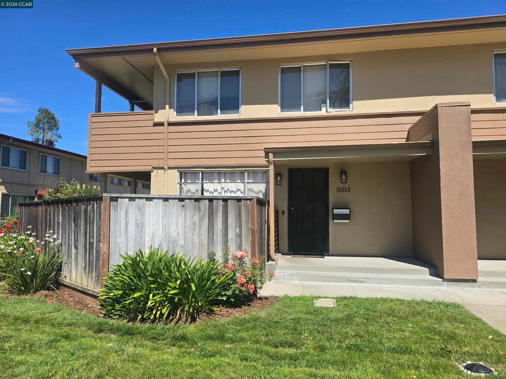 1525 Day Ave E, San Mateo, CA 94403