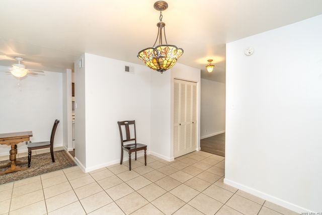 8702 Village Dr Apt 106, San Antonio, TX 78217