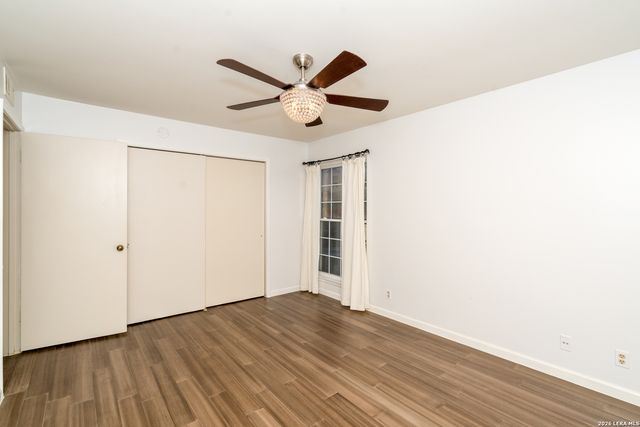 8702 Village Dr Apt 106, San Antonio, TX 78217