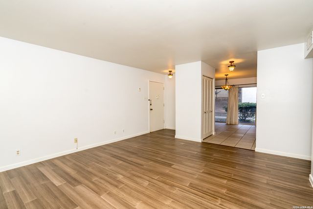 8702 Village Dr Apt 106, San Antonio, TX 78217