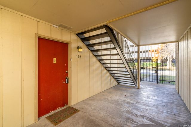 8702 Village Dr Apt 106, San Antonio, TX 78217