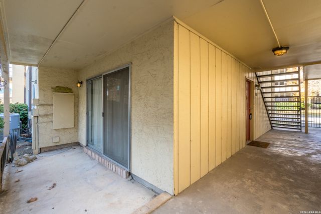 8702 Village Dr Apt 106, San Antonio, TX 78217