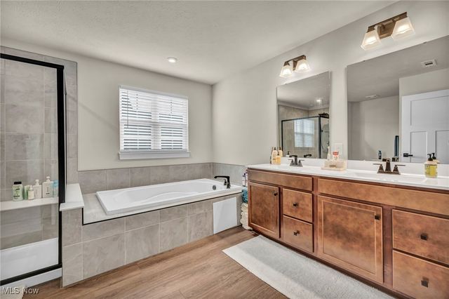 5783 Paula Court, Medina, OH 44256