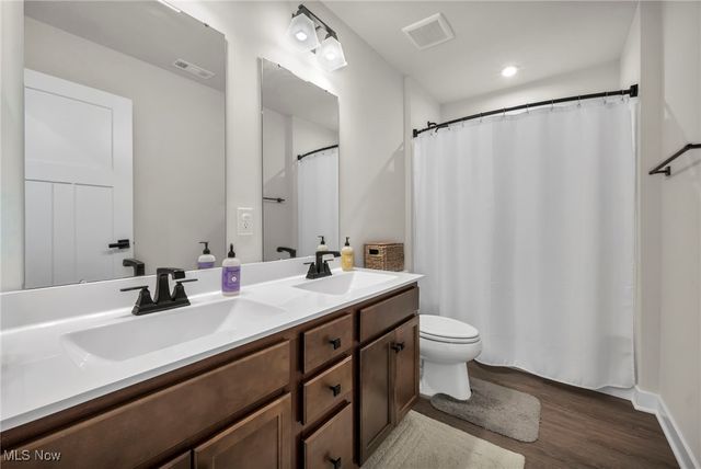 5783 Paula Court, Medina, OH 44256