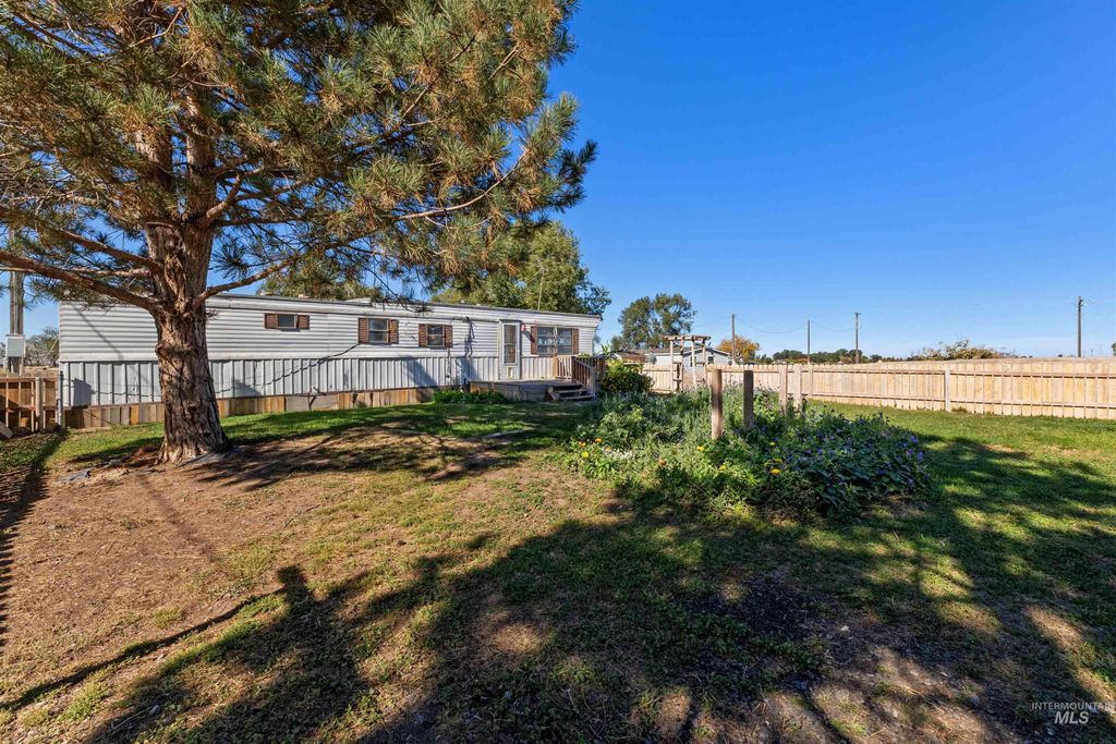 57 S 400 W, Jerome, ID 83338 photo 2