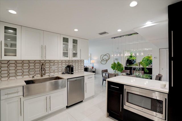 3450 S Ocean Boulevard 219, Palm Beach, FL 33480