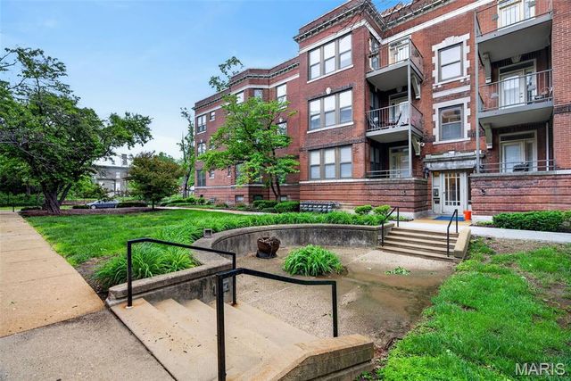 609 Clara Avenue 1A, St Louis, MO 63112