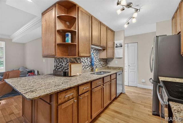 609 Clara Avenue 1A, St Louis, MO 63112