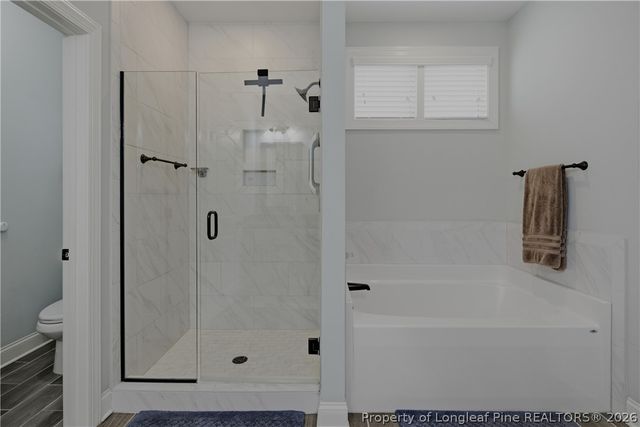 511 Micahs Way N, Spring Lake, NC 28390