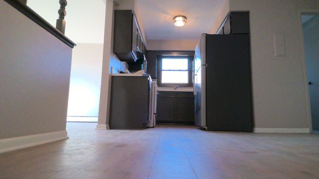 8800 W 76th Place 1W, Justice, IL 60458