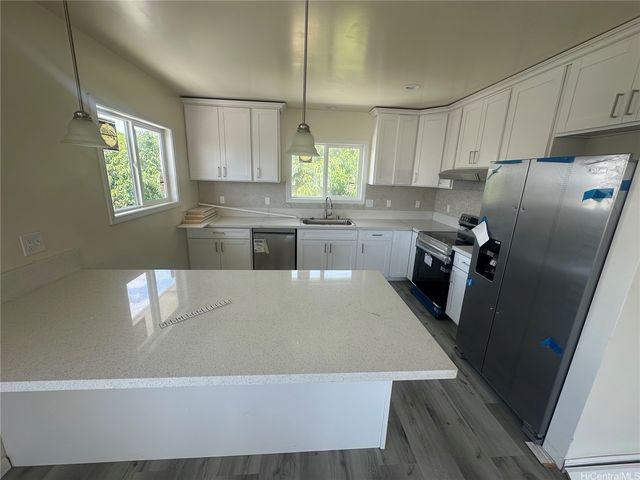 720 Kunawai Lane 8, Honolulu, HI 96817