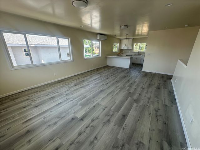 720 Kunawai Lane 8, Honolulu, HI 96817
