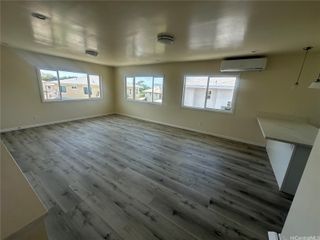 720 Kunawai Lane 8, Honolulu, HI 96817