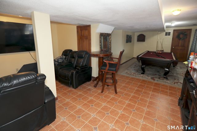 36 Frechette Circle, Manchester, CT 06040