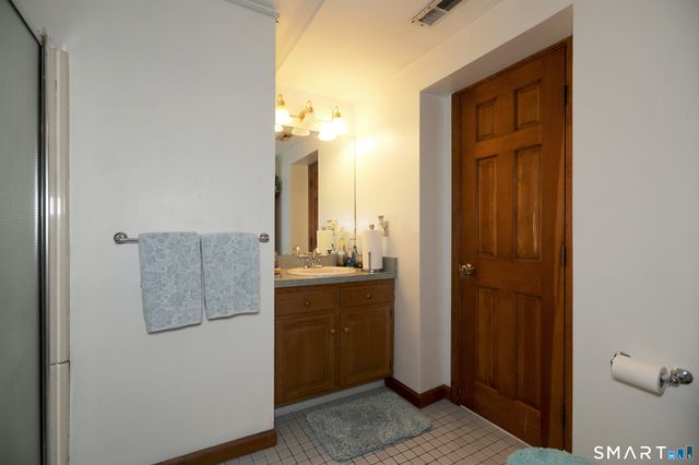 36 Frechette Circle, Manchester, CT 06040