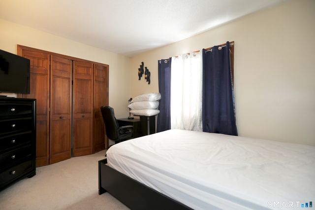 36 Frechette Circle, Manchester, CT 06040