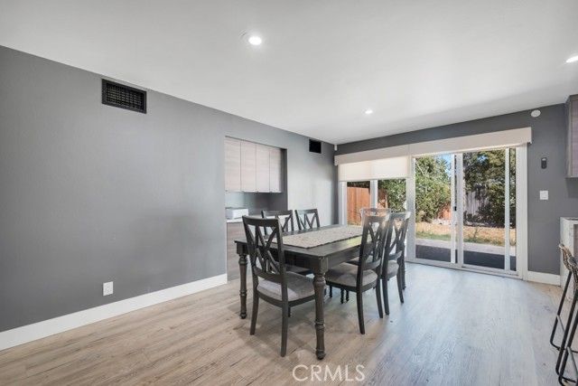 10122 Jovita Avenue, Chatsworth (los Angeles), CA 91311