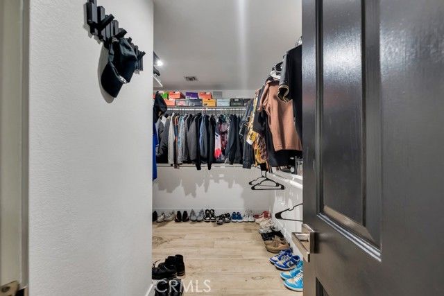 10122 Jovita Avenue, Chatsworth (los Angeles), CA 91311