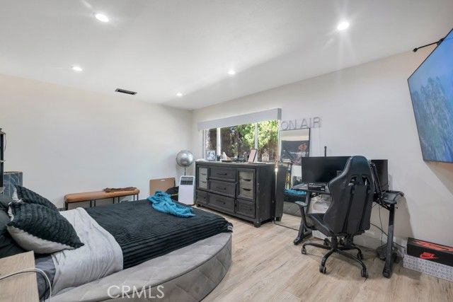 10122 Jovita Avenue, Chatsworth (los Angeles), CA 91311