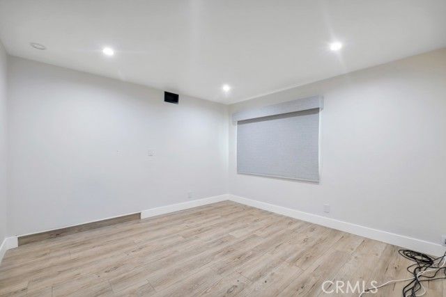 10122 Jovita Avenue, Chatsworth (los Angeles), CA 91311