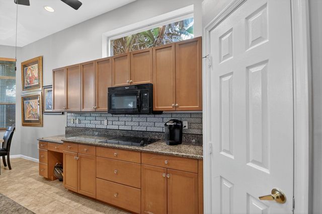 1848 Via Castello, Wellington, FL 33411