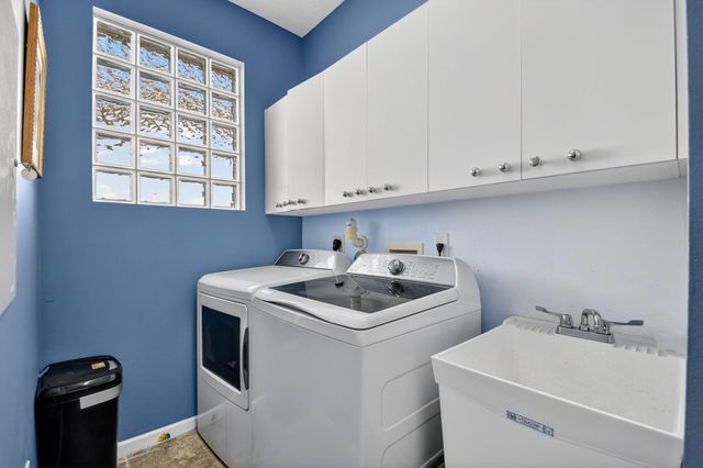 1848 Via Castello, Wellington, FL 33411