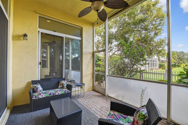 1848 Via Castello, Wellington, FL 33411