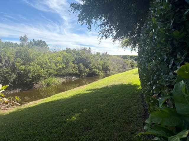 1848 Via Castello, Wellington, FL 33411