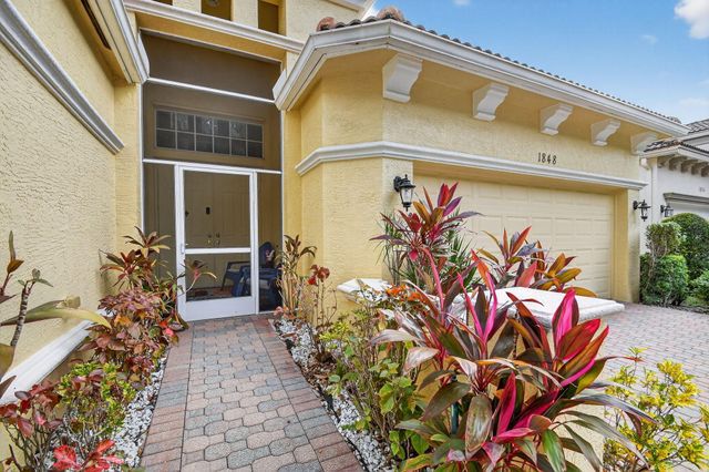 1848 Via Castello, Wellington, FL 33411
