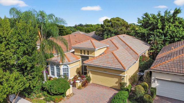 1848 Via Castello, Wellington, FL 33411