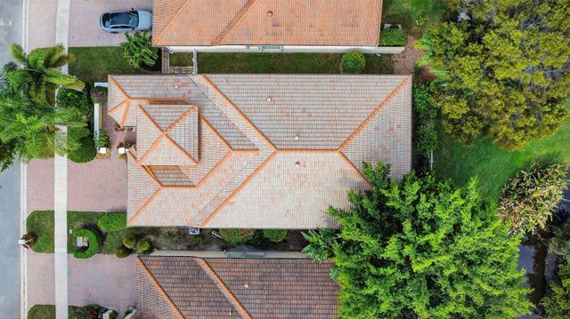 1848 Via Castello, Wellington, FL 33411