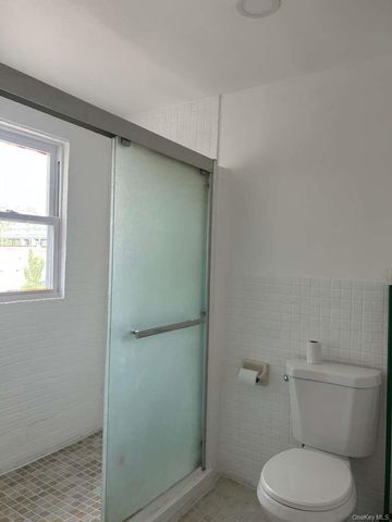24125 144th Avenue 2nd Floor, Rosedale, NY 11422
