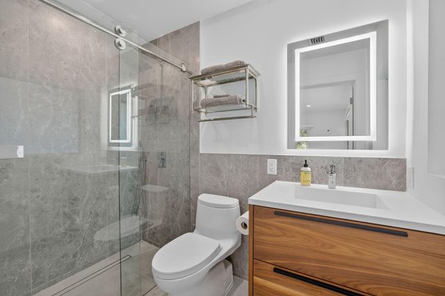 41 S COMPASS Drive, Fort Lauderdale, FL 33308