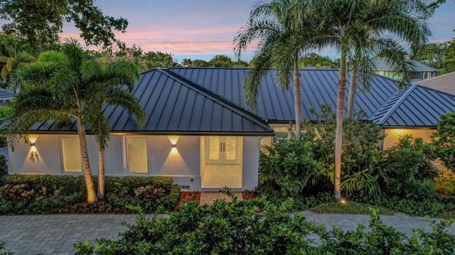 41 S COMPASS Drive, Fort Lauderdale, FL 33308