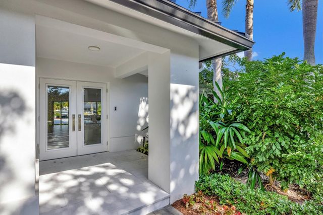 41 S COMPASS Drive, Fort Lauderdale, FL 33308