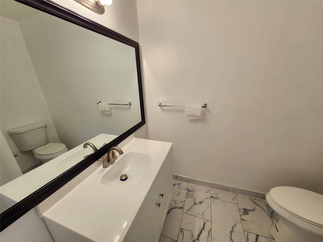 9421 NW 15th Street, Pembroke Pines, FL 33024