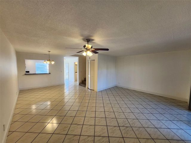 9421 NW 15th Street, Pembroke Pines, FL 33024