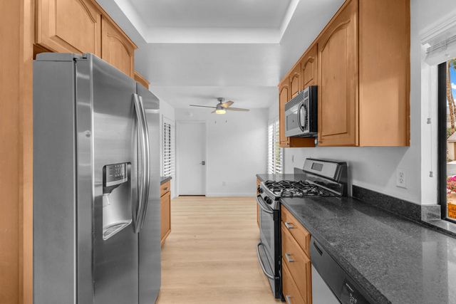 72384 Ridgecrest Lane, Palm Desert, CA 92260