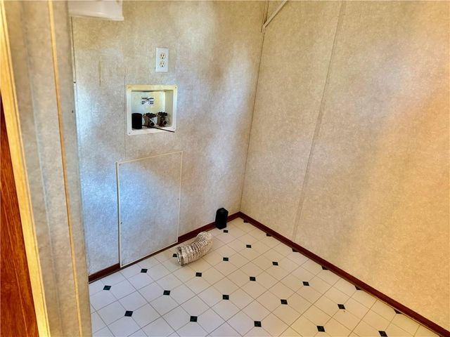 274 CREDEUR Road, Pineville, LA 71360