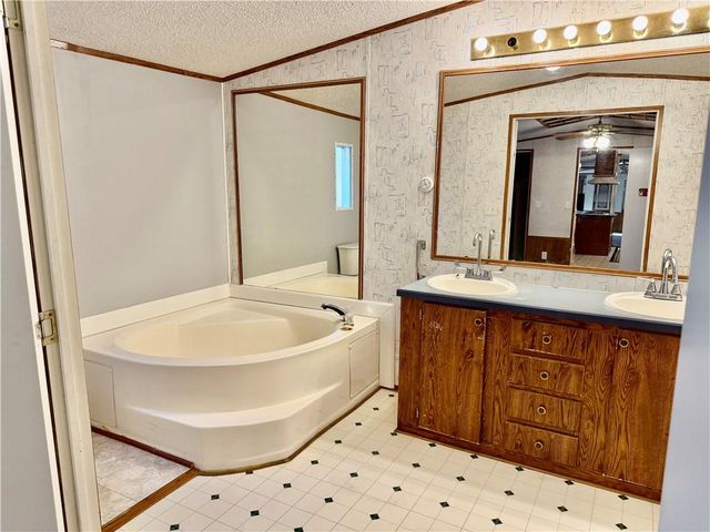 274 CREDEUR Road, Pineville, LA 71360