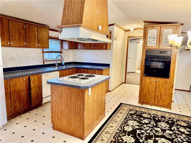 274 CREDEUR Road, Pineville, LA 71360