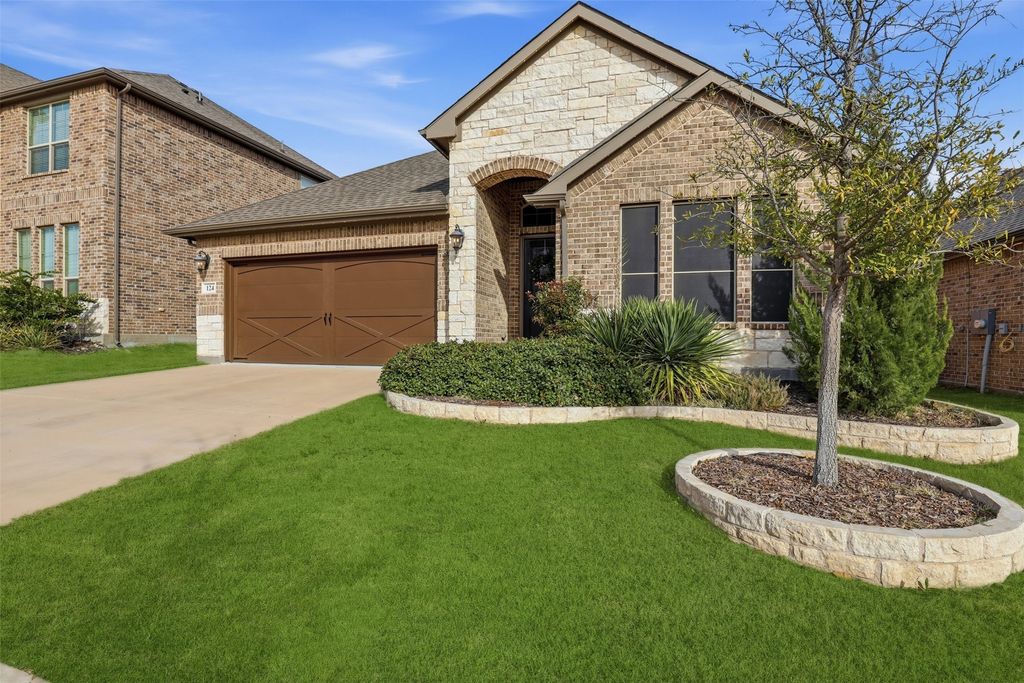 124 Welch Folly Lane, Aledo, TX 76008